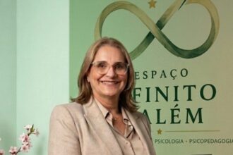 Com Cibele Oliveira, Neuropsicopedagoga e psicopedagoga, o trabalho é voltado para fortalecer as bases da aprendizagem: atenção, memória, linguagem, escrita, raciocínio, planejamento, organização, controle inibitório, autonomia e autorregulação.