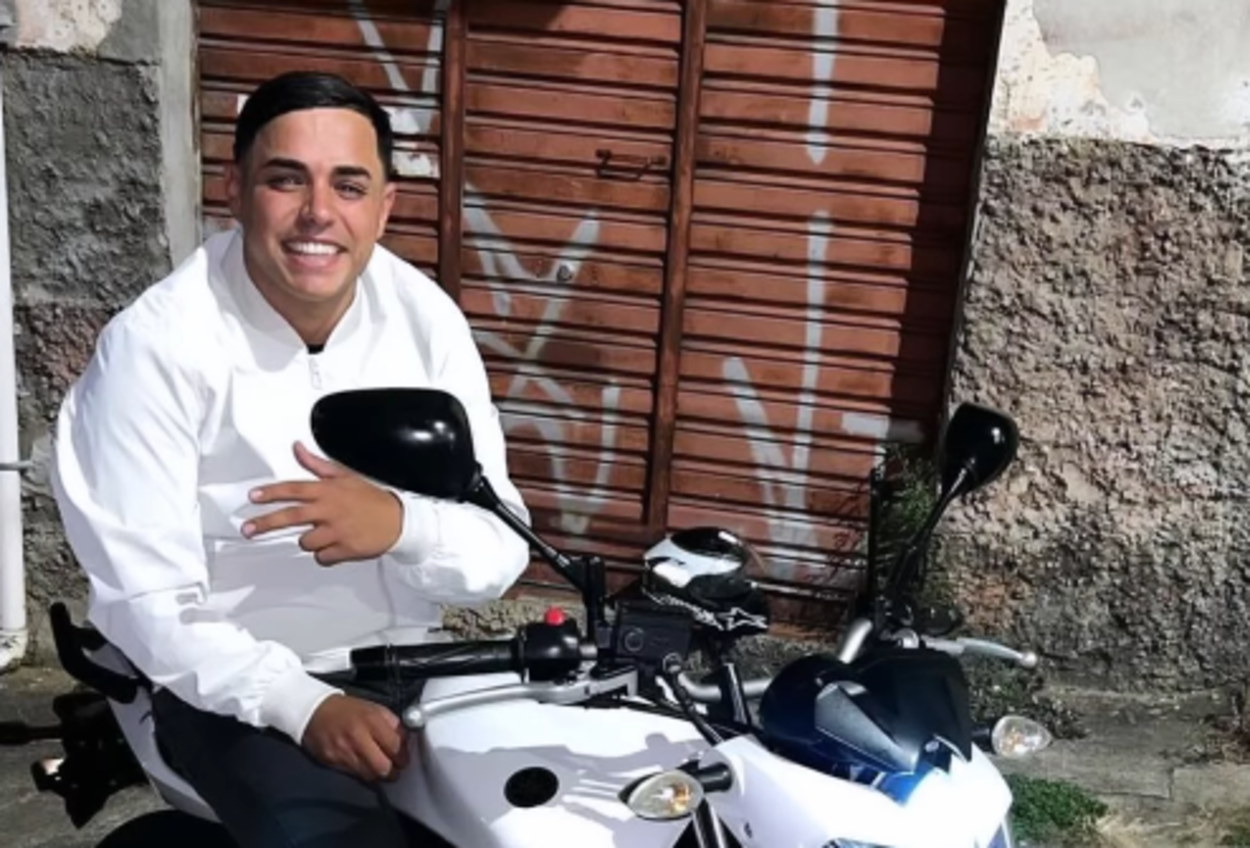 Motociclista de 27 anos morre após colidir contra traseira de caminhão em Santo André