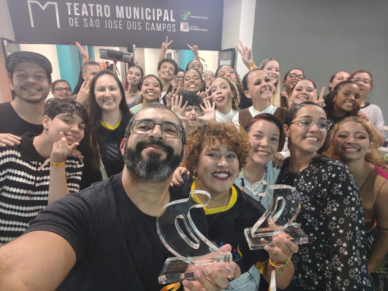 Escola Municipal de Artes (EMARP) conquistou dois troféus de primeiro lugar na 36ª edição de um dos mais tradicionais festivais de dança do Brasil