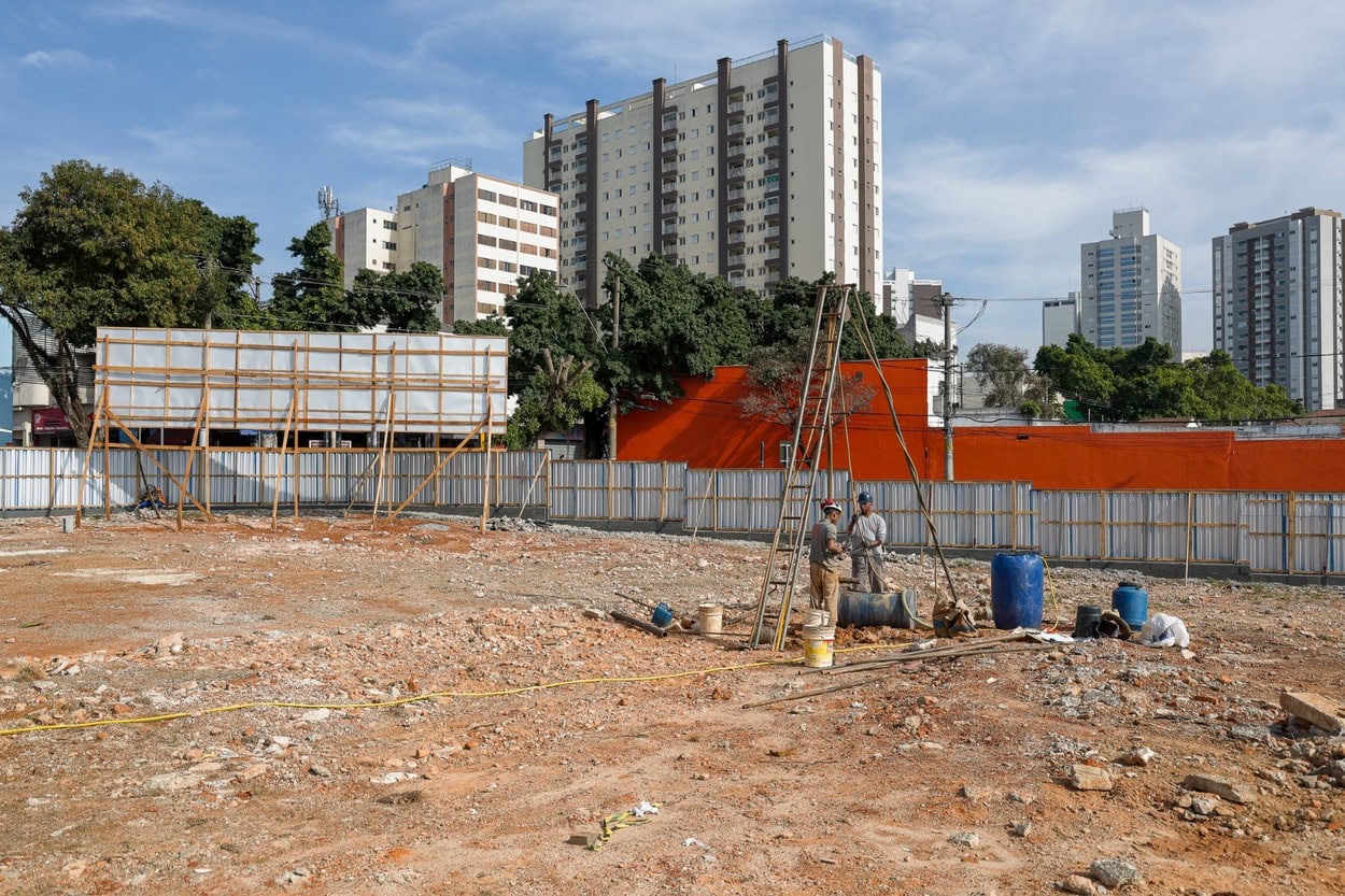 São Caetano avança na 1ª etapa das obras de nova escola no Bairro Fundação