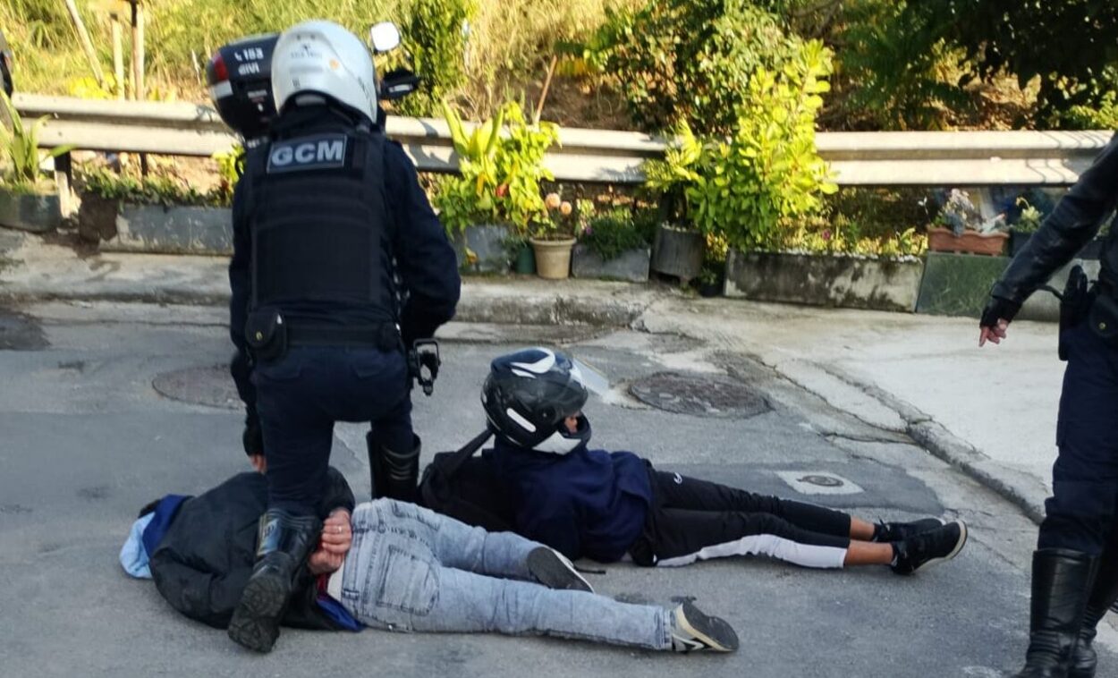 GCM persegue e prende dupla após assalto a engenheiro em São Bernardo