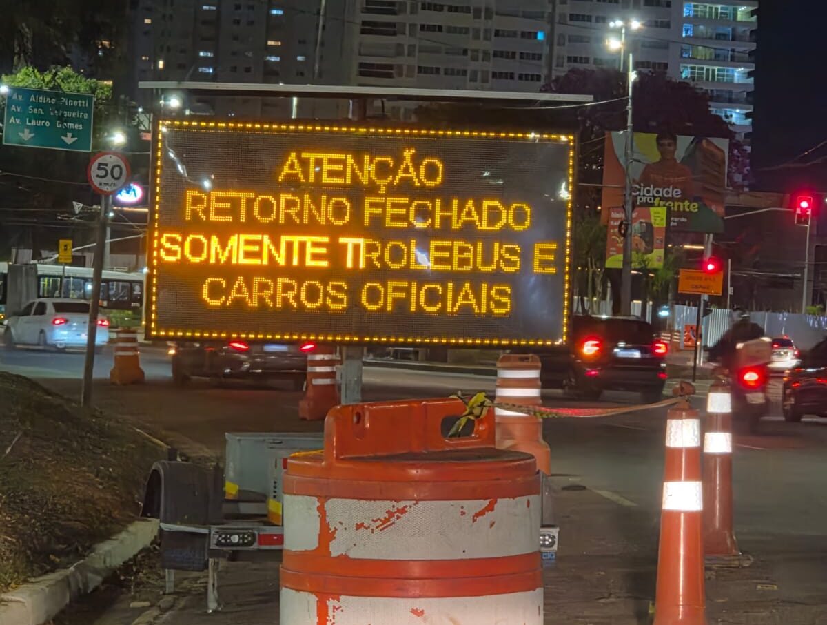 Atenção no trânsito: Obras do Viaduto Estaiado interditam faixa no Paço Municipal a partir desta segunda