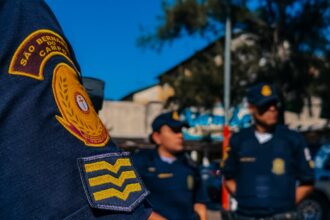 GCM de São Bernardo prende casal em flagrante com 582 porções de drogas no Rudge Ramos