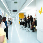 Música leva emoção e transforma rotina de pacientes no Hospital de Urgência de São Bernardo