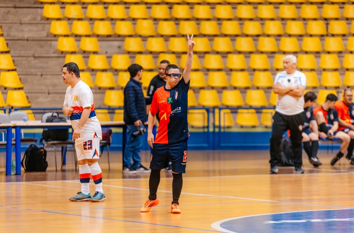 São Bernardo avança na inclusão com a criação da primeira escola de futsal para crianças e jovens com Down