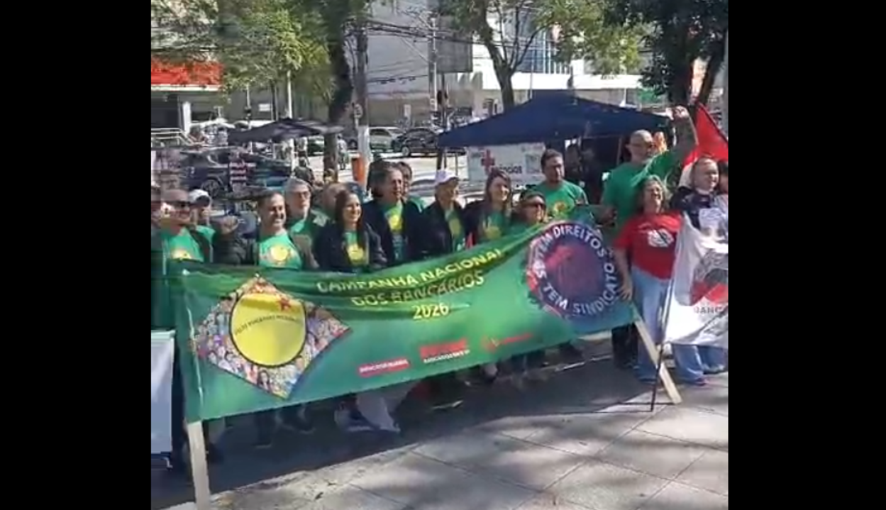 Bancários protestam em São Bernardo e fecham agências na Marechal Deodoro até as 13h