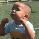 Menino de 2 anos de São Bernardo do Campo viraliza ao imitar comemoração de Haaland