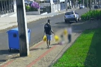 Pai que chutou filha de 3 anos no Paraná diz à polícia que cometeu agressão porque ela estava chorando