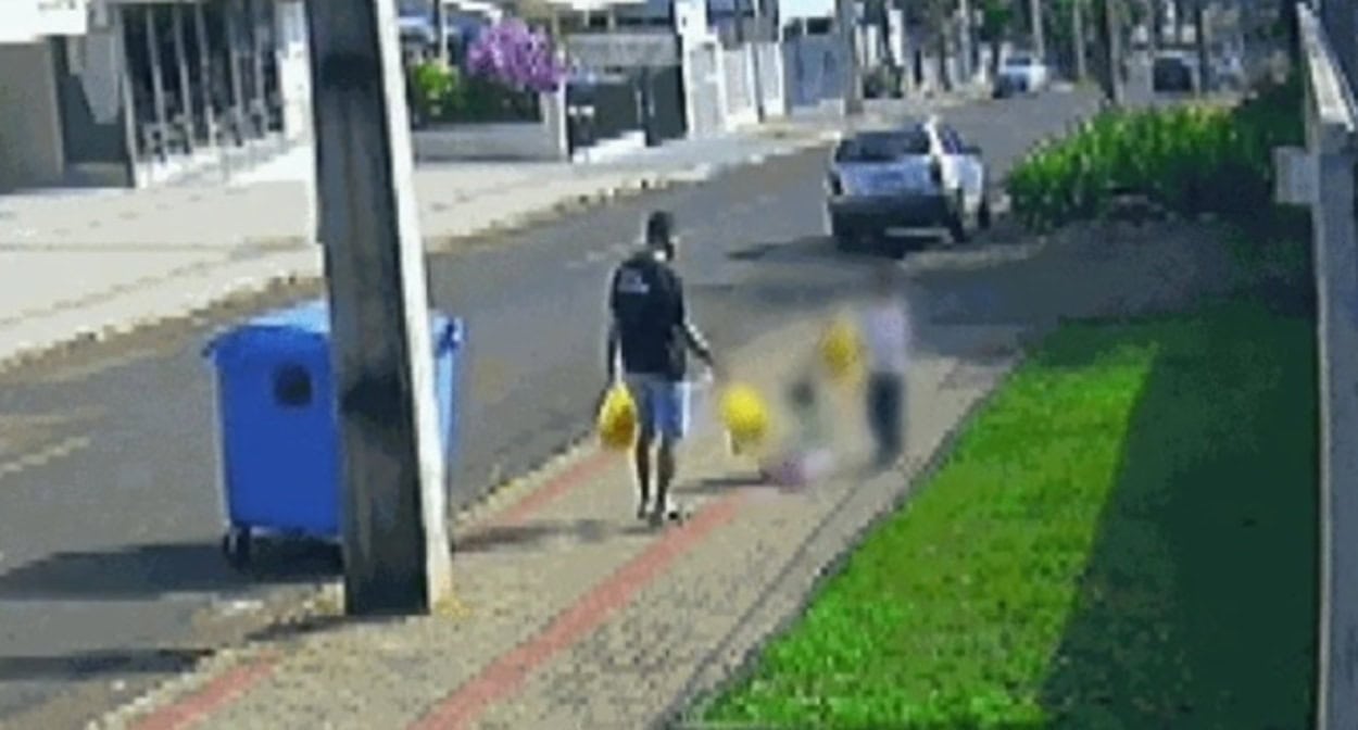 Pai que chutou filha de 3 anos no Paraná diz à polícia que cometeu agressão porque ela estava chorando