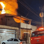 Incêndio atinge residência no Jardim Silvina, em São Bernardo