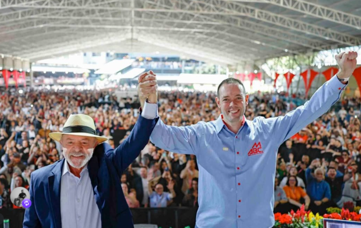 Durante posse do Sindicato dos Metalúrgicos do ABC, Lula destaca ciclo de investimentos na indústria automotiva