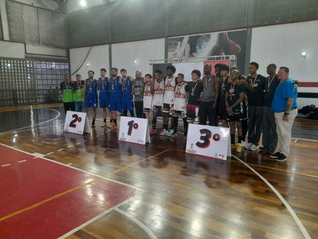 Respectivamente, as equipes conquistaram a segunda e a terceira colocações nas competições regionais 