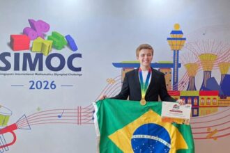 Prodígio de São Bernardo conquista a terceira medalha de ouro em olimpíada de matemática em Singapura