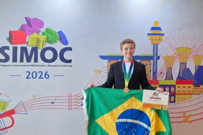 Prodígio de São Bernardo conquista a terceira medalha de ouro em olimpíada de matemática em Singapura