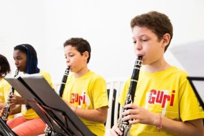 Diadema amplia jornada escolar e leva aulas de música do Projeto Guri para o Ensino Fundamental