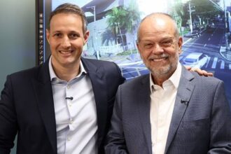 Prefeito Tite Campanella recebe visita de Guilherme Derrite e destaca parceria que fortaleceu o Smart Sanca