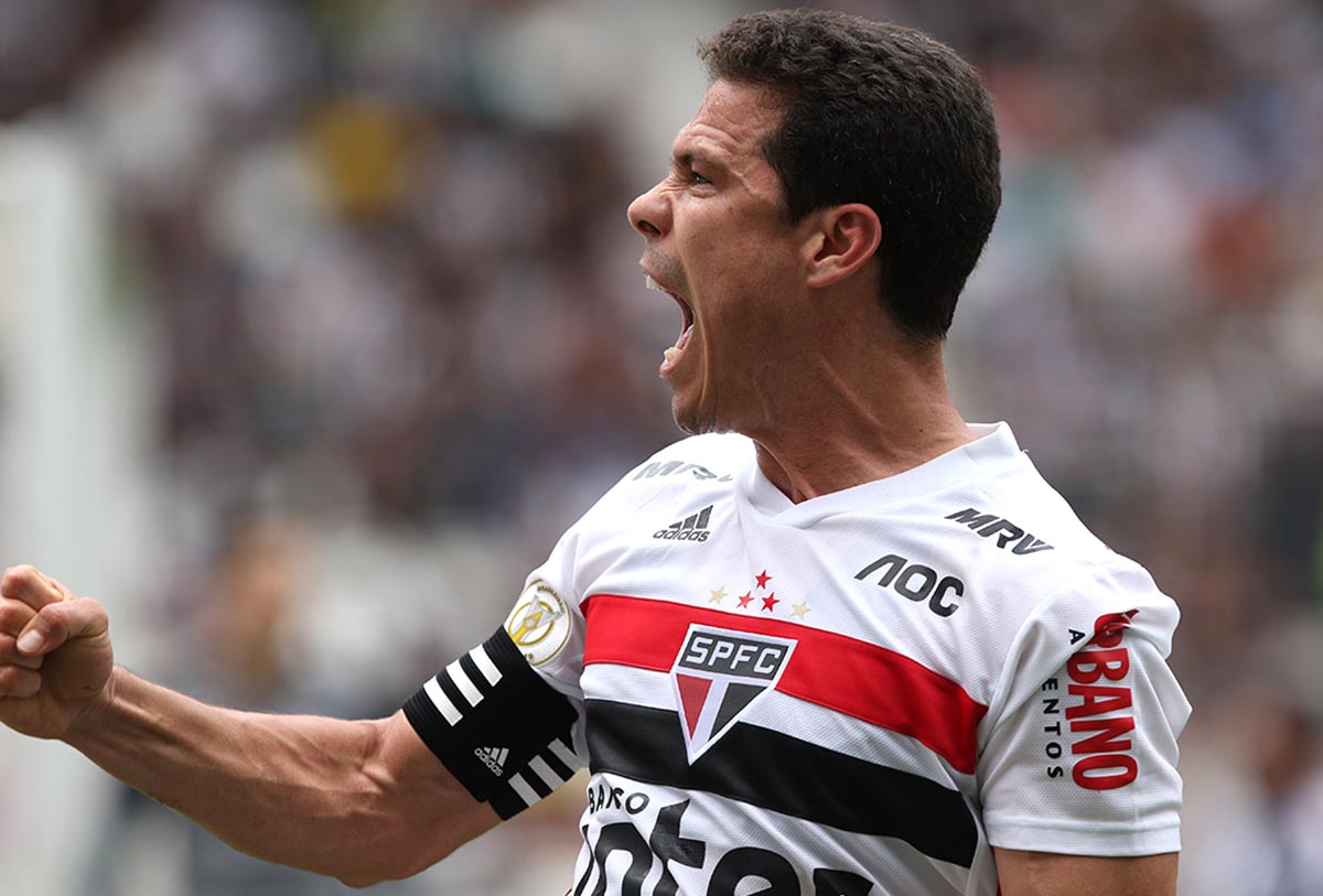 sao paulo hernanes