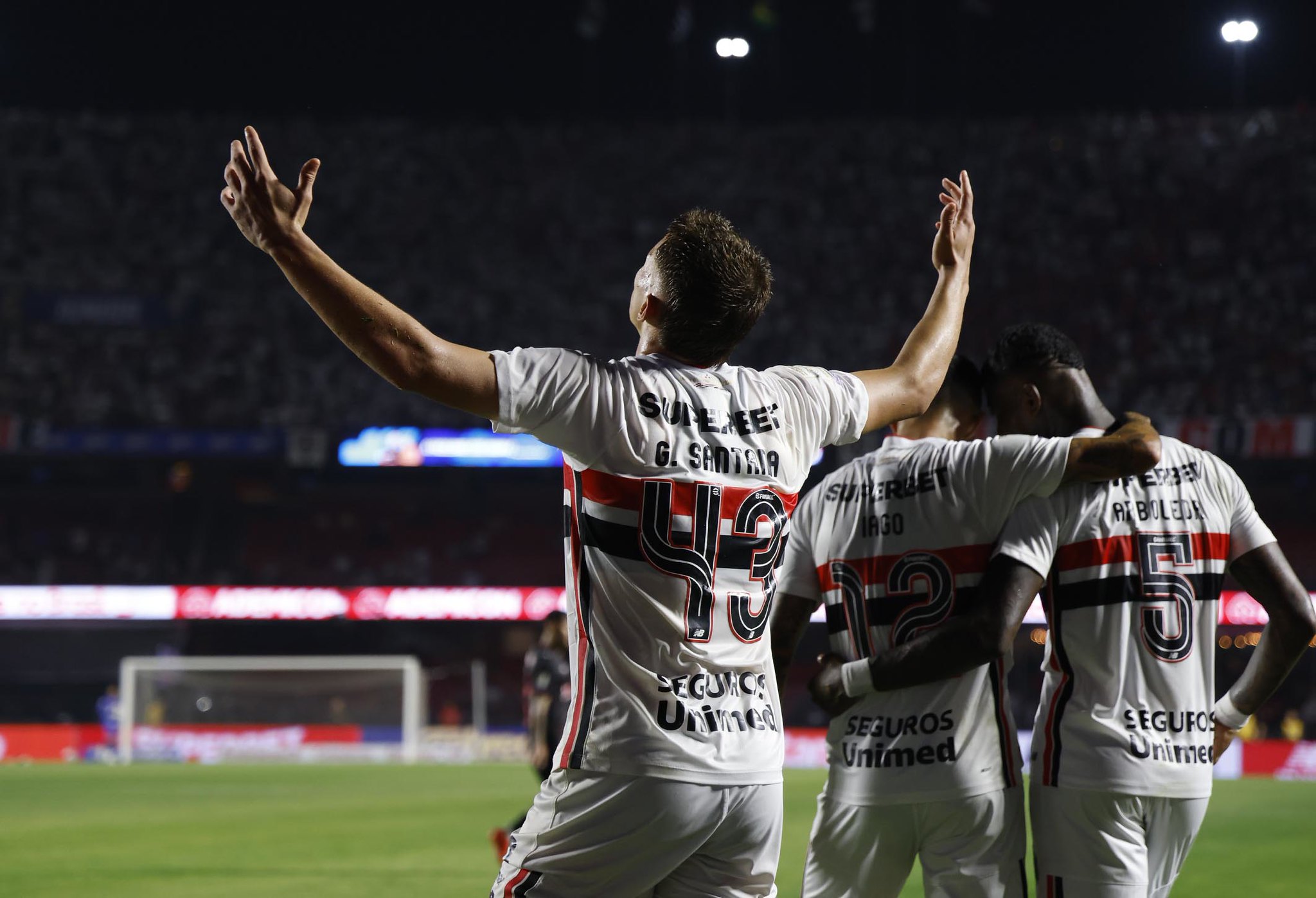 gustavo santana sao paulo