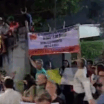 Estudantes e professores protestam contra possível fim do ensino noturno em escola no Alvarenga
