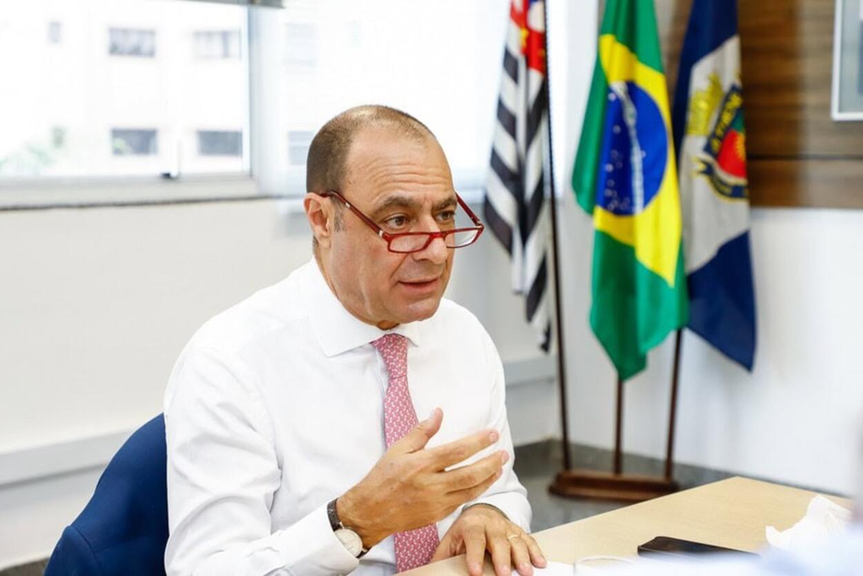 Câmara de São Caetano rejeita contas de Auricchio de 2023 e abre discussão sobre inelegibilidade