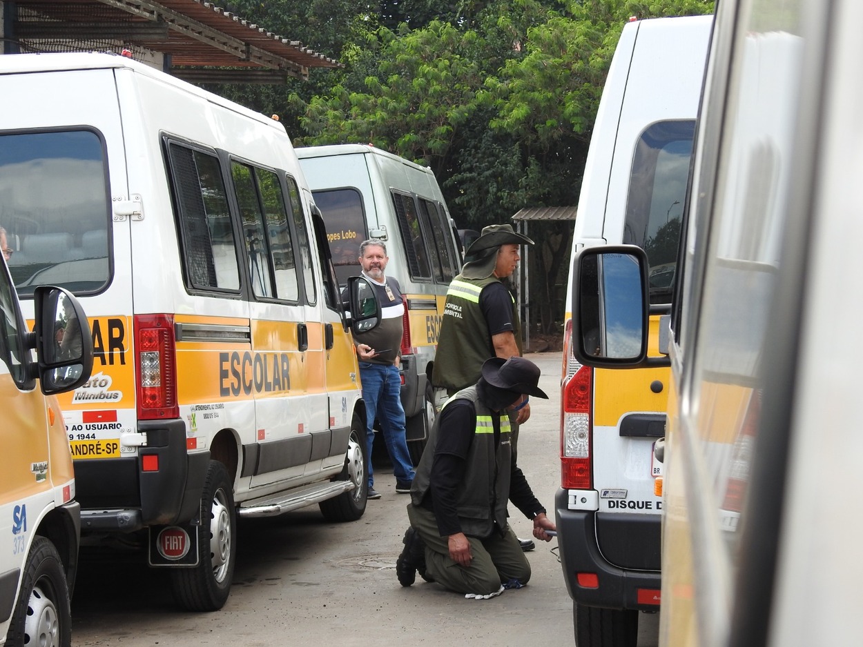 Semasa inicia blitze preventivas do ProAr em frota pública de Santo André