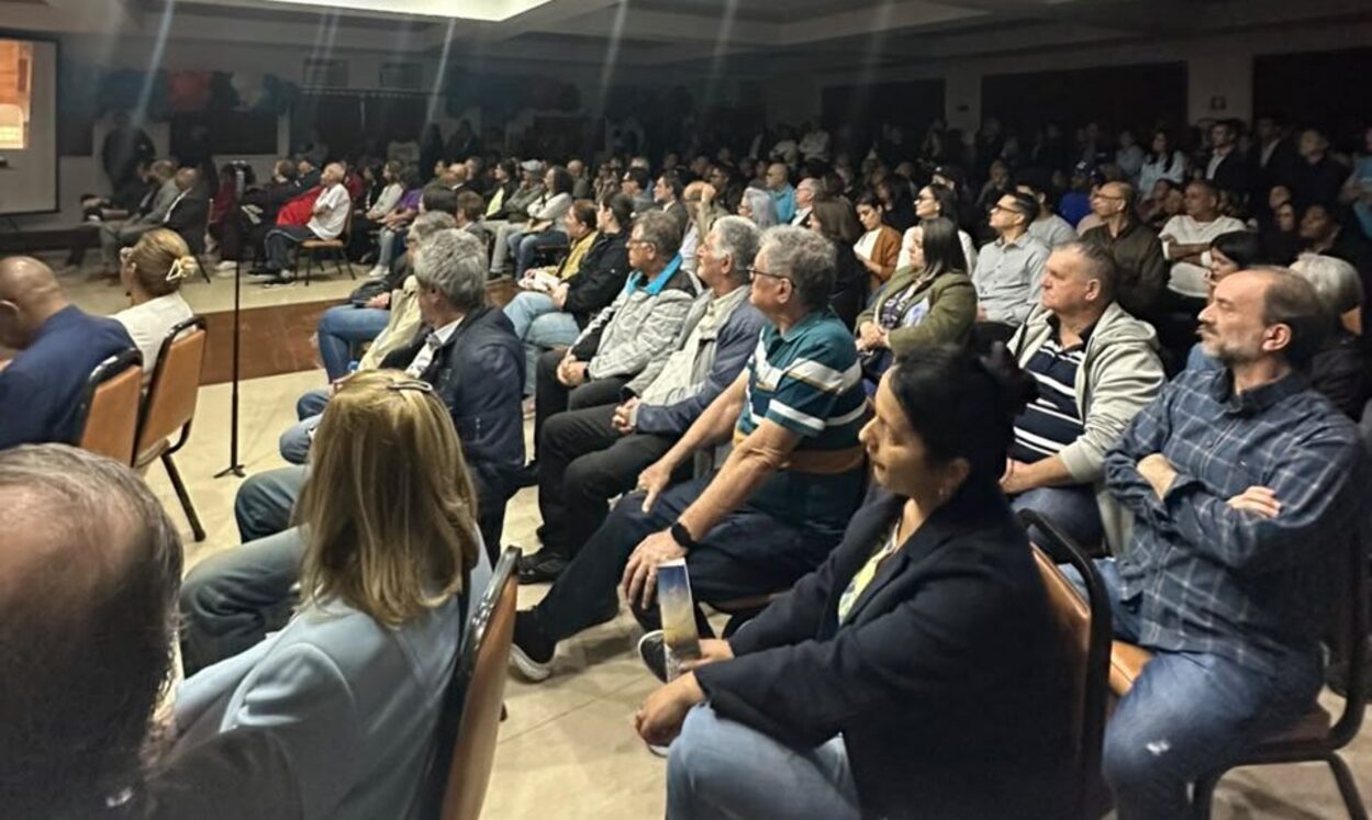 Com apoio do ex-prefeito William Dib, Ramiro Meves,  do DC,  defende alternativa contra a polarização política 
