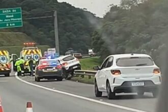 Acidente entre carreta e dois carros deixa dois feridos Rodoanel