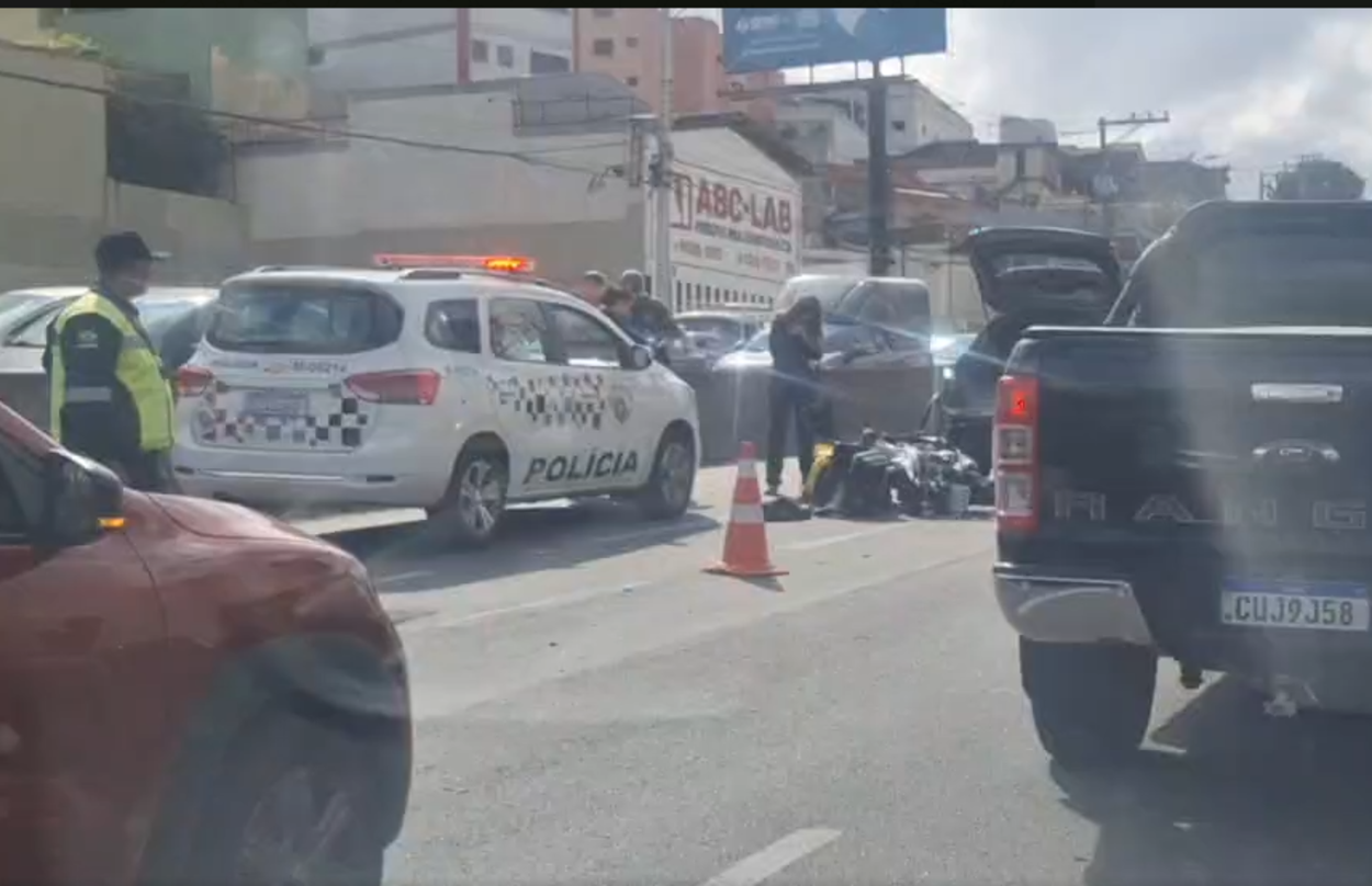 Acidente na Avenida Lions provoca forte congestionamento em São Bernardo