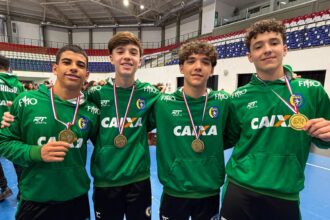 Quarteto de São Bernardo é campeão com a Seleção Brasileira Infantil Masculina de handebol