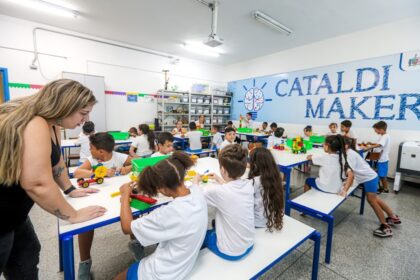 No Dia do Estudante, São Bernardo celebra avanços na Educação e salto de EMEBs no Ideb