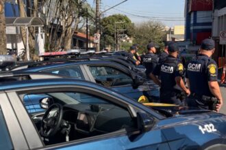 Romu de São Bernardo prende jovem e apreende adolescente com 265 porções de drogas na Operação Bairro Mais Seguro