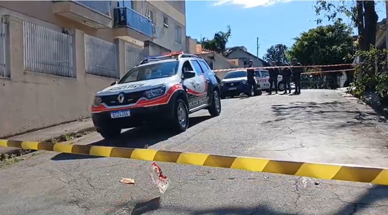 Homem é encontrado sem vida dentro de carro em Santo André