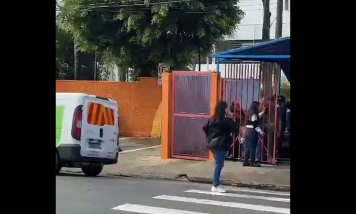 Vazamento de gás durante obras assusta moradores e mobiliza equipes na Av. Robert Kennedy em São Bernardo