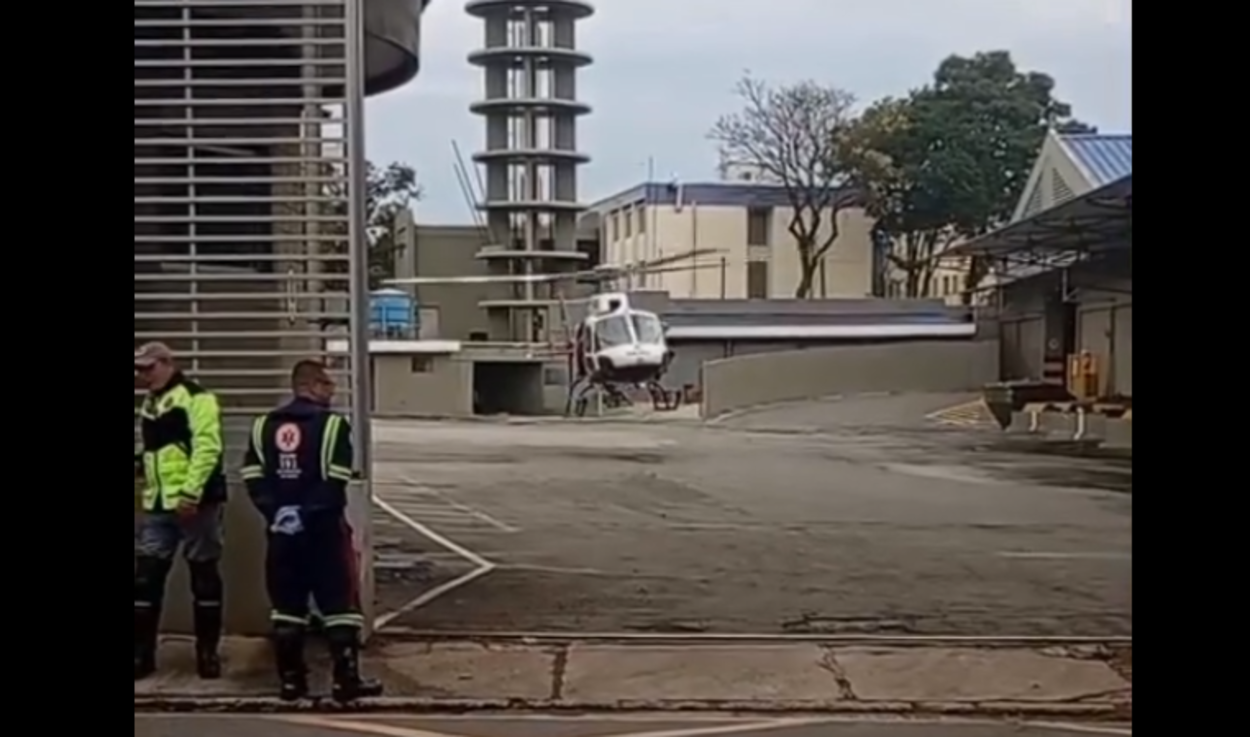Ciclista é atropelado na Av. Caminho do Mar e Águia da PM pousa na Termomecanica para resgate
