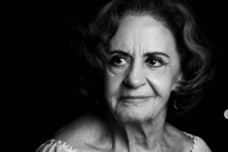 Morre Laura Cardoso, pioneira e uma das maiores lendas da dramaturgia brasileira, aos 98 anos