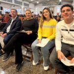 Pontapé inicial: Orlando e Carla Morando paricipam de missa em São Bernardo no 1º dia oficial de campanha. Foto: Divulgação