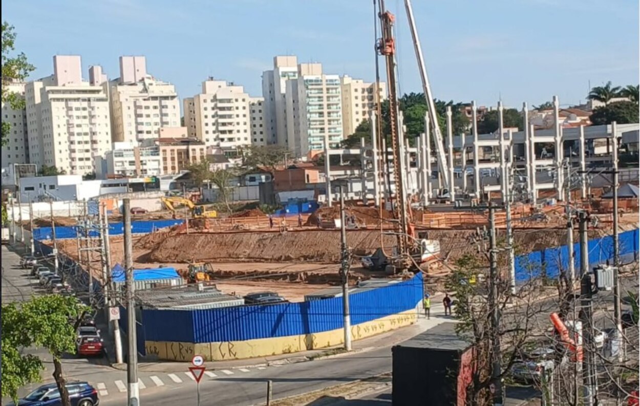 Obras do novo supermercado Tauste avançam no Rudge Ramos, em São Bernardo