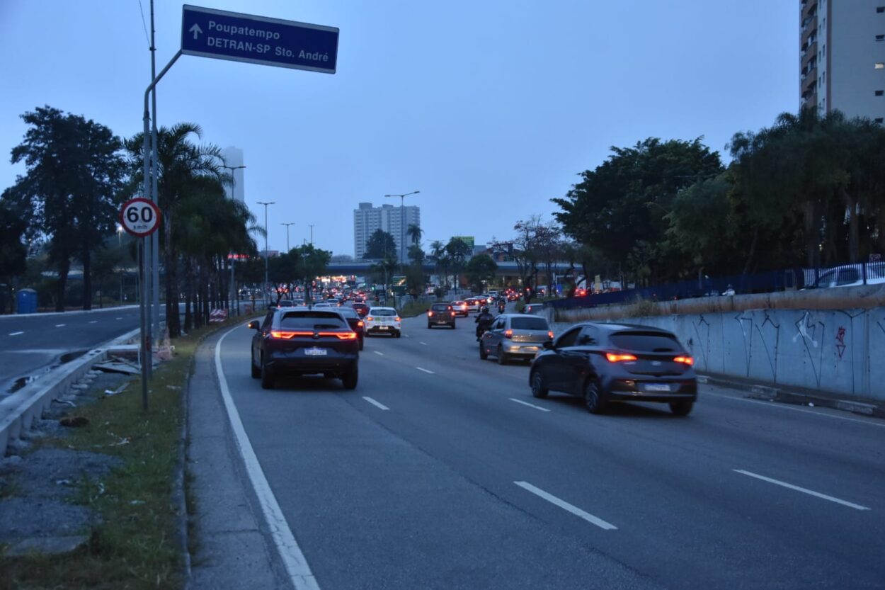 Obras em Santo André de alteamento entram em novo estágio, agora nas vias contrárias que levam a Mauá