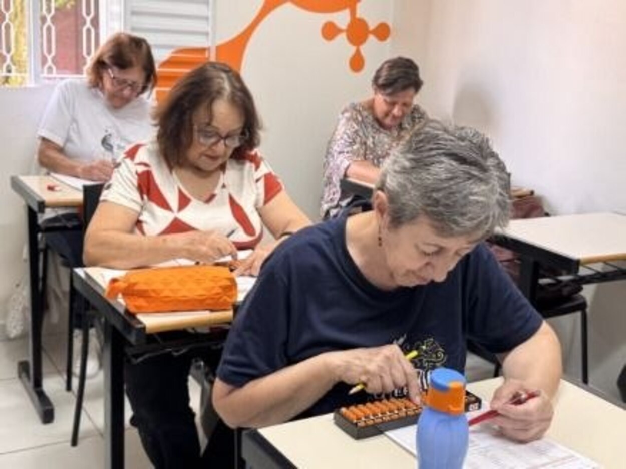 Setembro Lilás: esquecimentos frequentes podem ser sinais de alerta para o Alzheimer