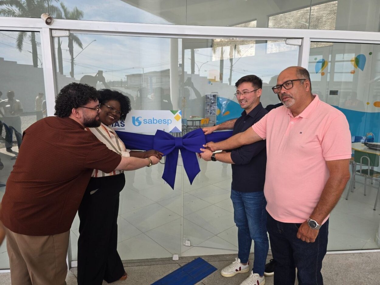 Rio Grande da Serra e Sabesp inauguram Sala de Ciências que beneficiará mais de três mil alunos na cidade