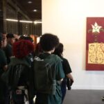 Jovens do Projeto Pescar conhecem a SP-Arte Rotas após oficina com Hiram Latorre