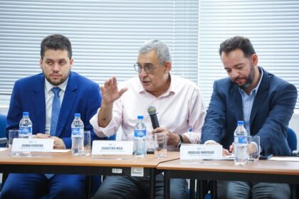Gilvan debate Reforma Tributária com prefeitos em Porto Alegre e se reúne com governador Eduardo Leite