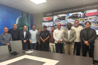 Equipe da Prefeitura de Ribeirão Pires realiza visita técnica a São Caetano do Sul para troca de experiências em tecnologia e segurança
