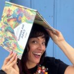 Clara Haddad lança o livro "Na Minha Casa" na Sabença Livraria, em Santo André