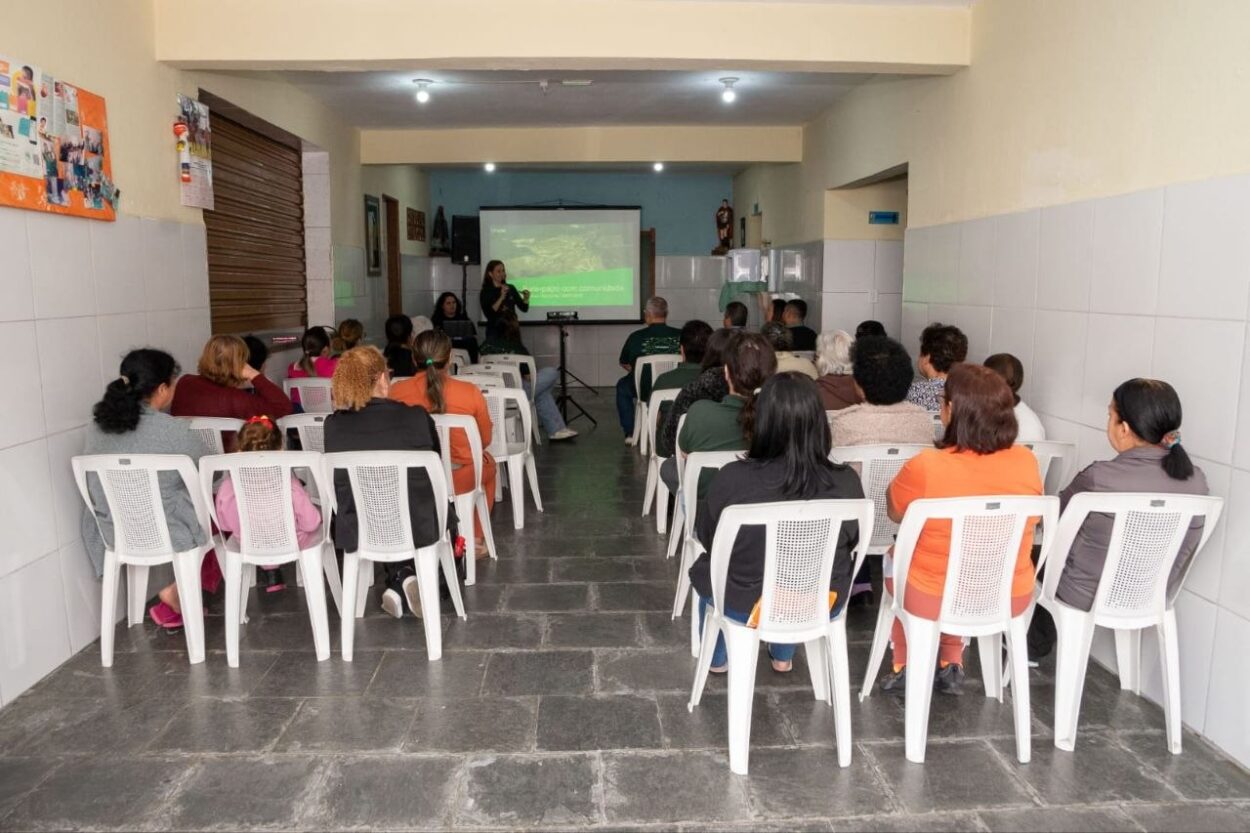 Misturar produtos de limpeza pode causar irritações, queimaduras e até intoxicações 
