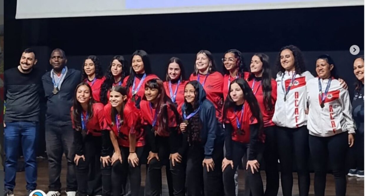Futsal: São Bernardo premia campeões das categorias de base