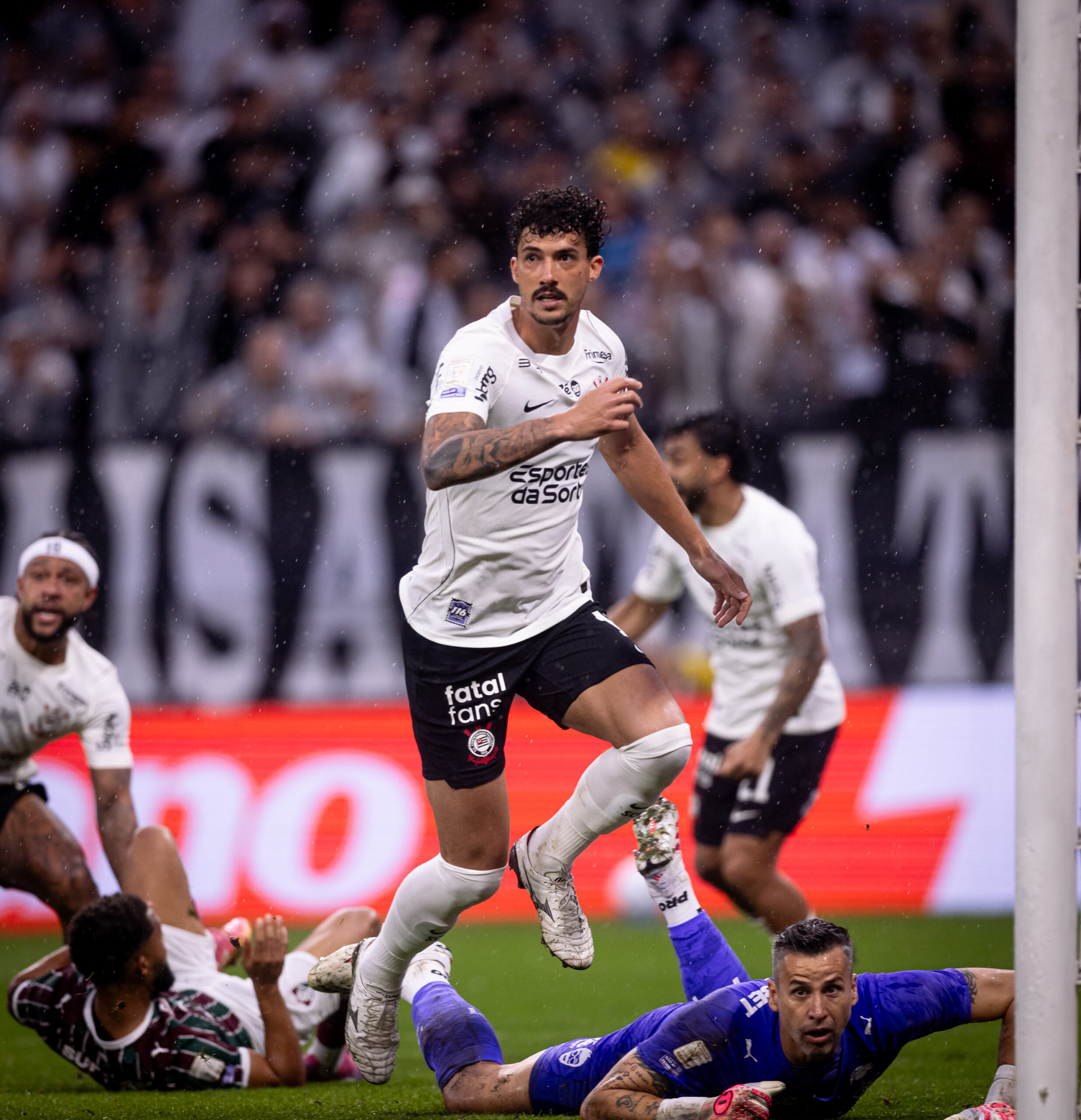 Corinthians gustavo henrique
