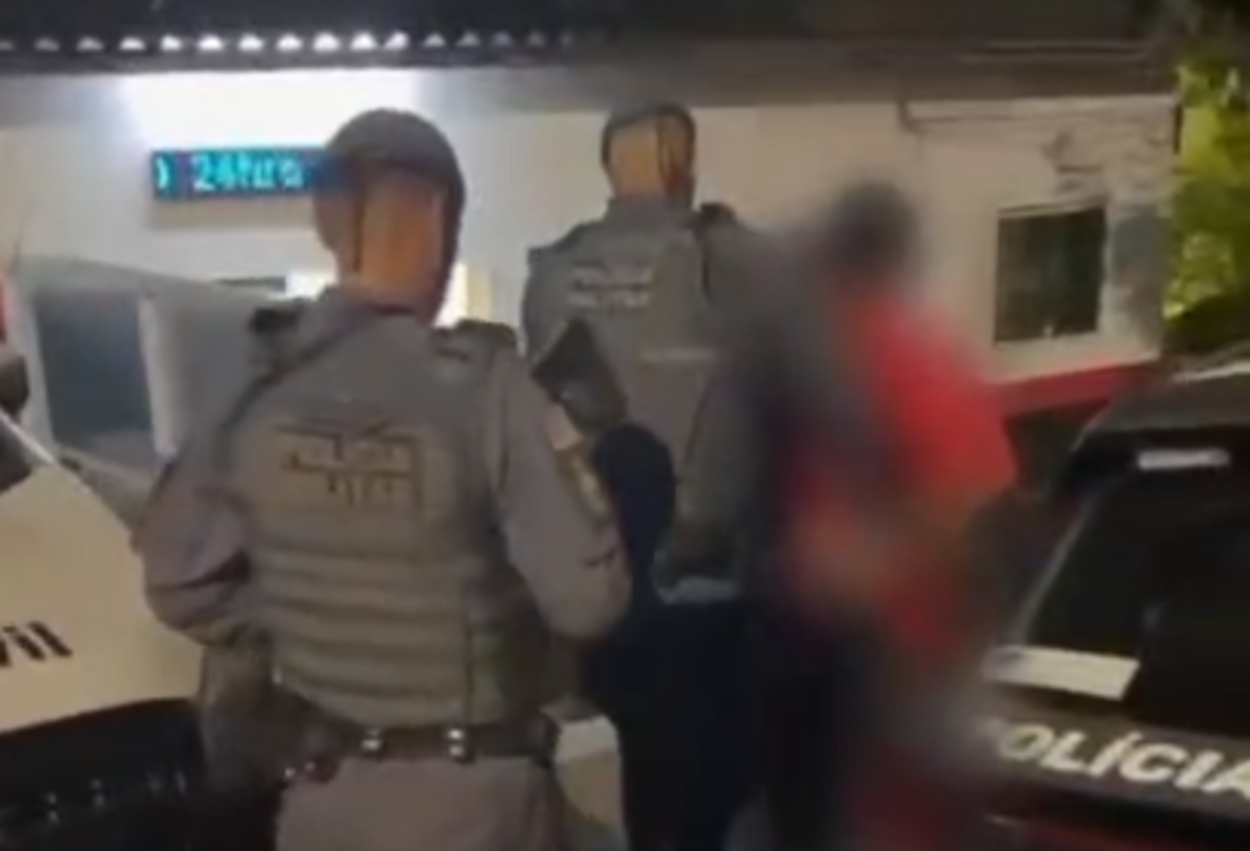 Homem é preso após furtar bateria de carro no Rudge Ramos, em São Bernardo