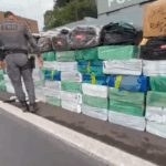 Carga enorme: quase 3 toneladas de maconha são encontradas em caminhão no interior de SP