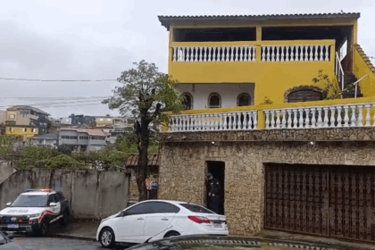 Corpo de mulher é encontrado enterrado sob o piso de casa na Zona Leste de São Paulo; casal é investigado